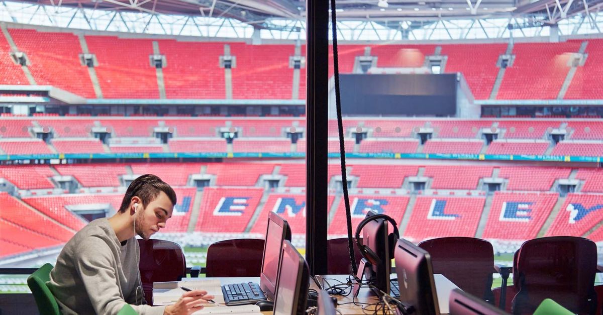 Studere i London - UCFB - klasserom Wembley stadion